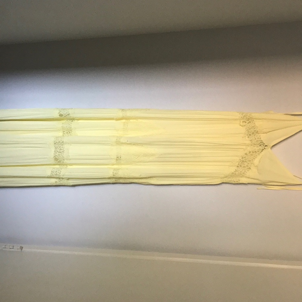 Forever 21 Contemporary Yellow Maxi Dress